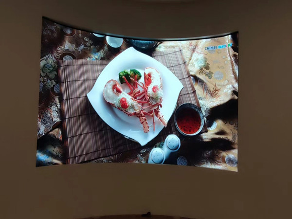 滨城室内P2.5弧形LED屏